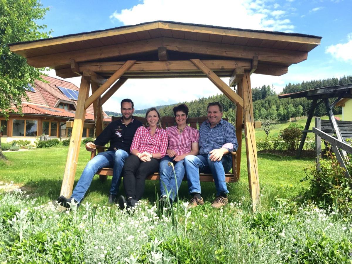 Farm stay Zukaunighof Diex